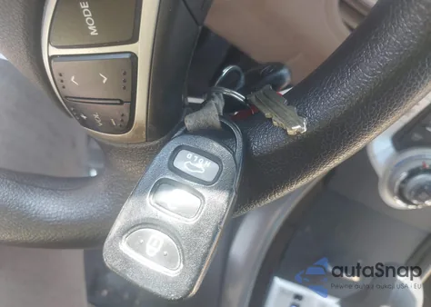 2012 Hyundai Elantra Gls (Ulsan Plant) z USA, uszkodzony, nr VIN KMHDH4AE5CU333413